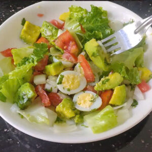 Salad bơ trứng dinh dưỡng